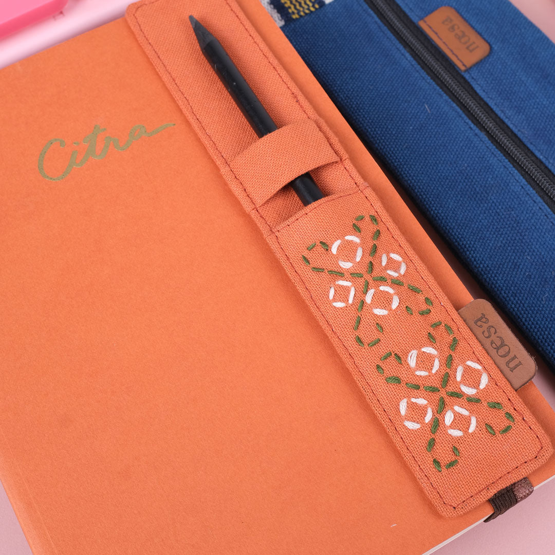 Jeda Sashiko - Cloth Bookmark and Pen Holder | Noesa