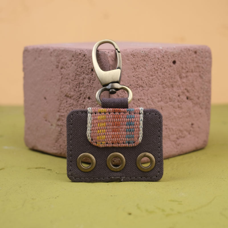 Taut - Bag Charm & Keychain Holder | Noesa