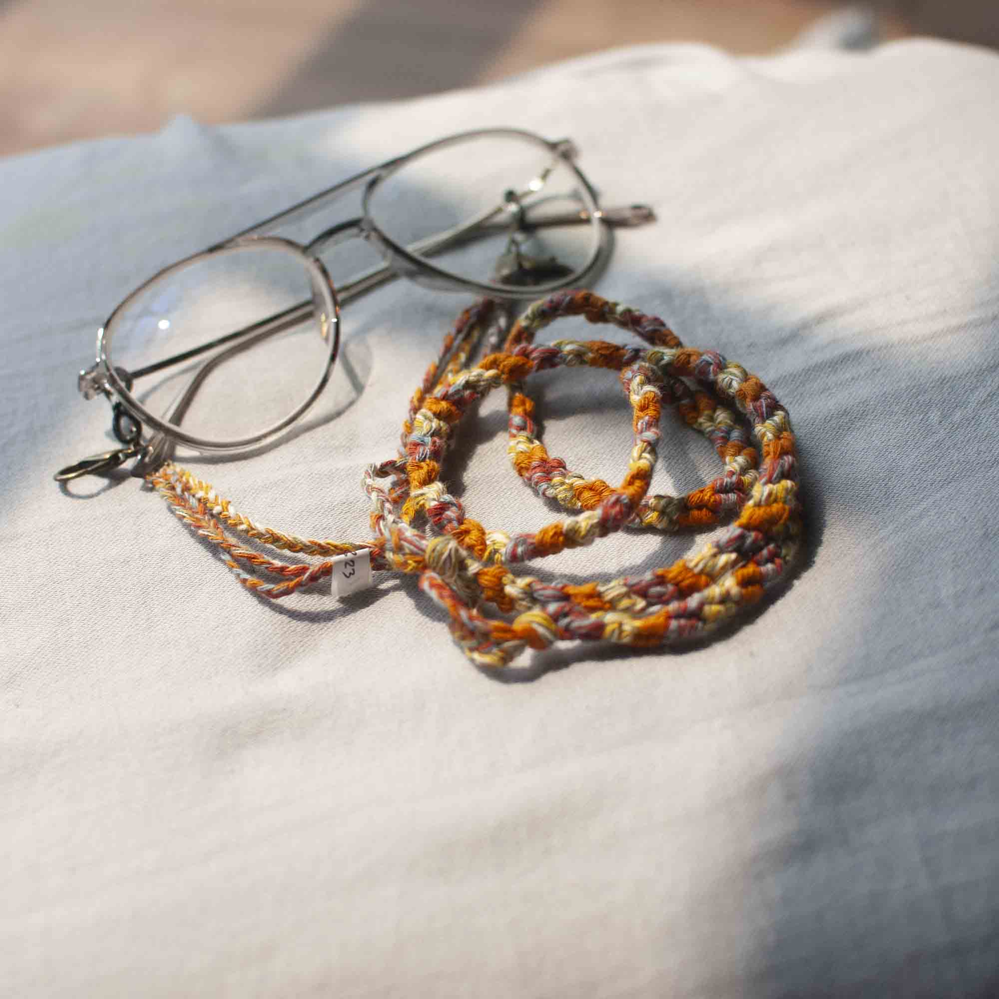 Kepang Tilu - Glasses and Mask Strap | Noesa