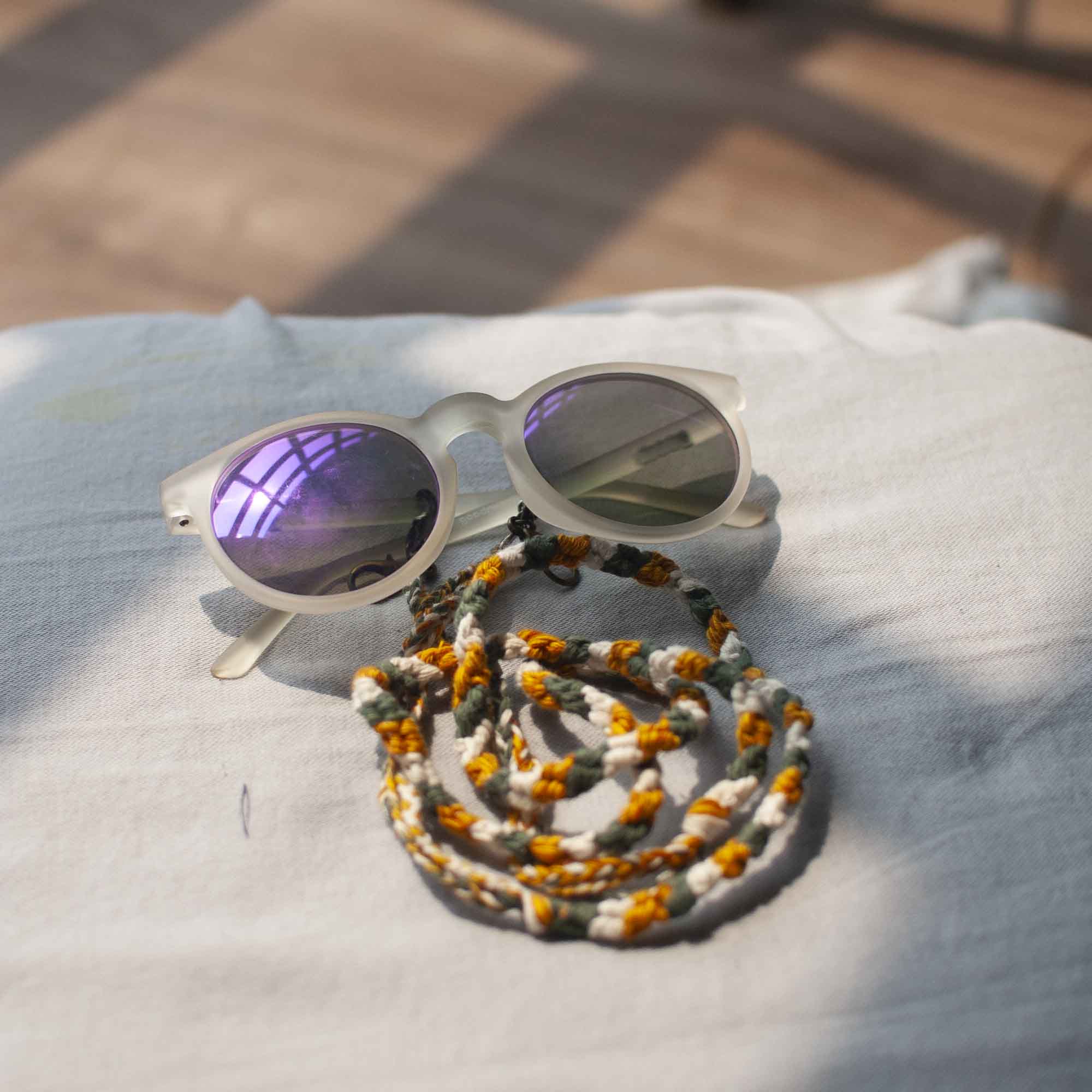 Kepang Tilu - Glasses and Mask Strap | Noesa