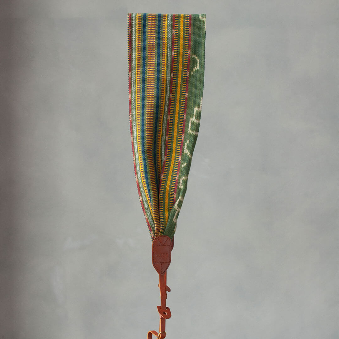 Sangkut - Natural Dye Tenun Ikat Camera Strap Size S | Noesa