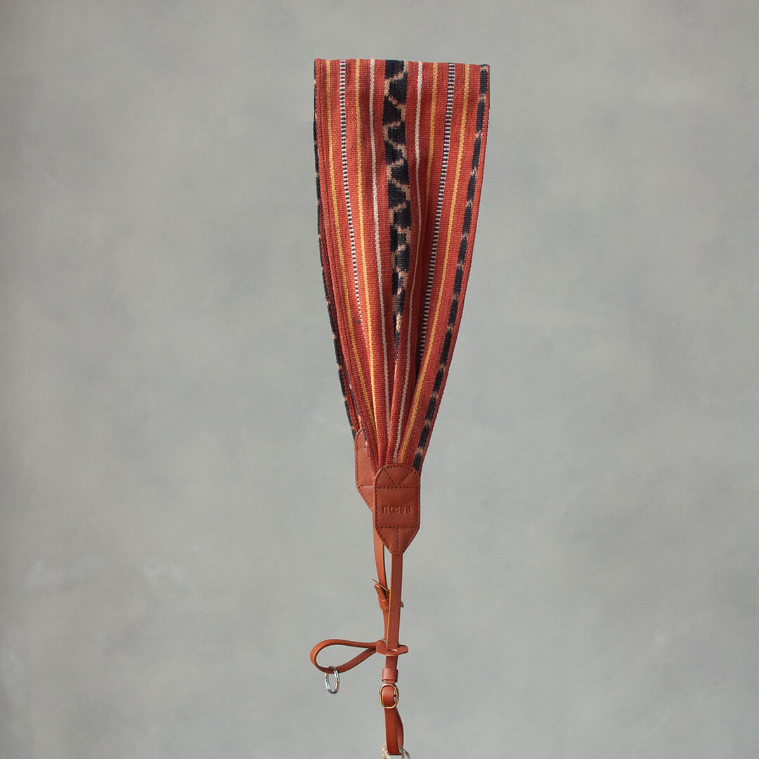 Sangkut - Natural Dye Tenun Ikat Camera Strap Size S | Noesa