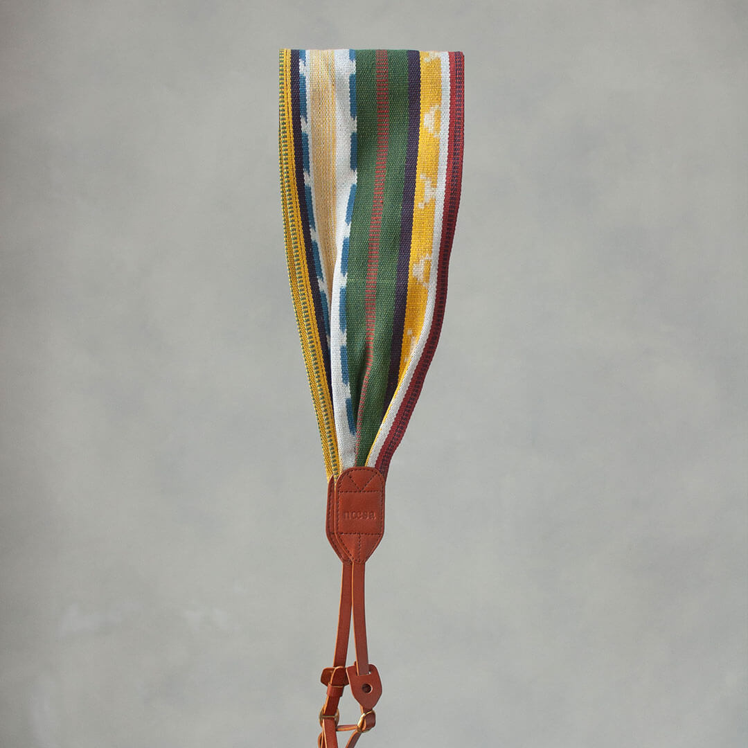Sangkut - Natural Dye Tenun Ikat Camera Strap Size S | Noesa