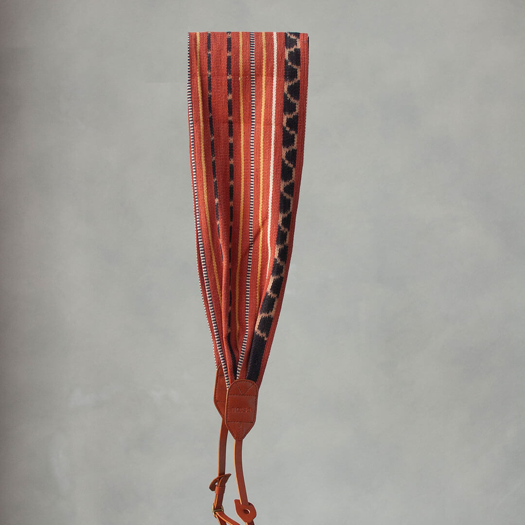 Sangkut - Natural Dye Tenun Ikat Camera Strap Size S | Noesa