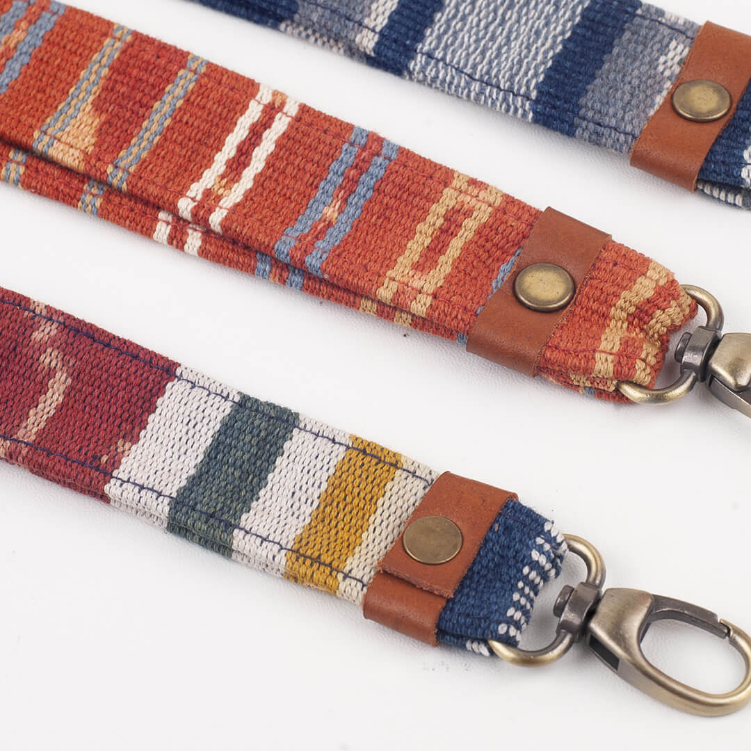Gantung - ID Card Lanyard Tenun Ikat | Noesa - Noesa | Noesa
