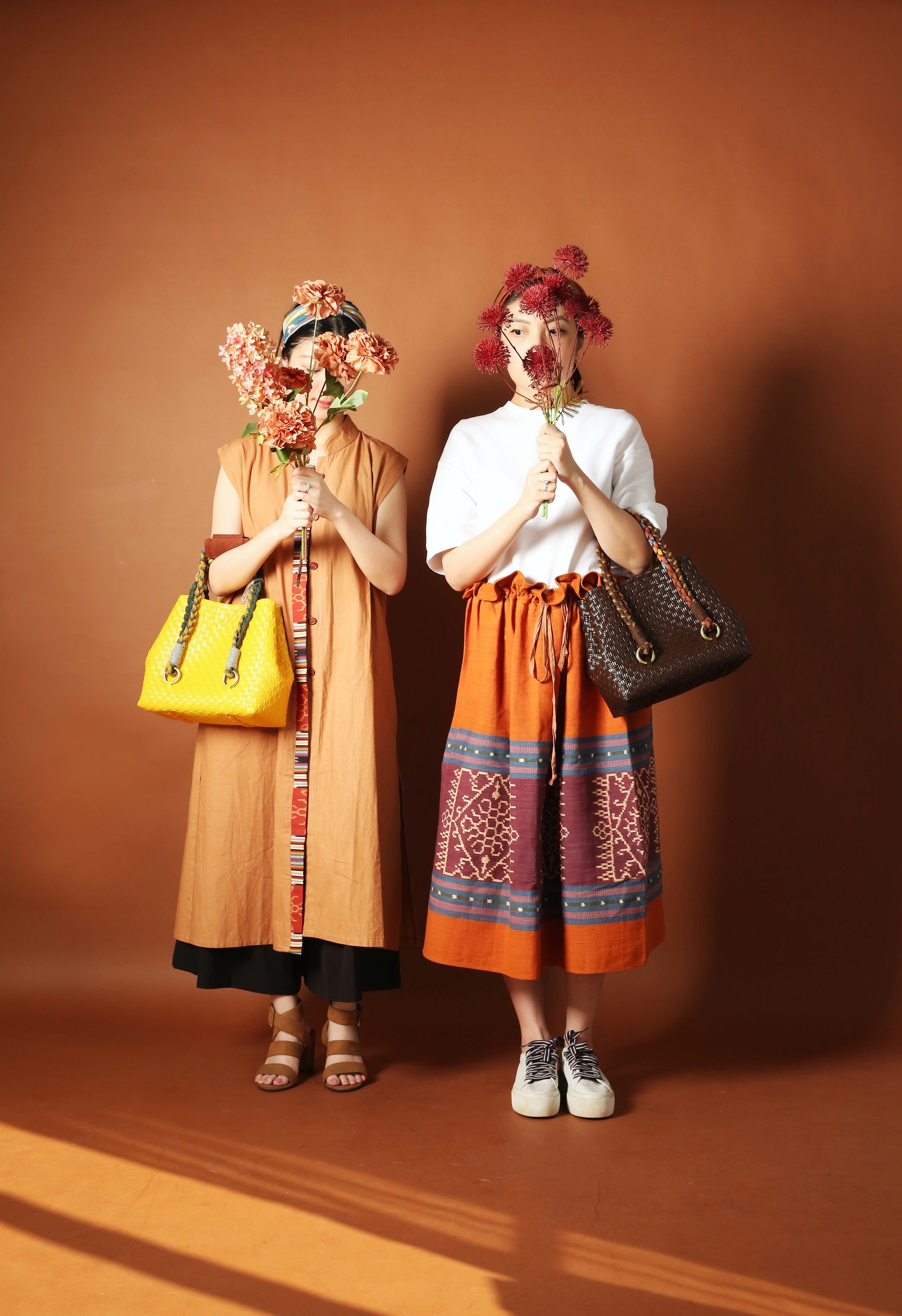 Hand Bag - Saling Silang | Rajoet x Noesa