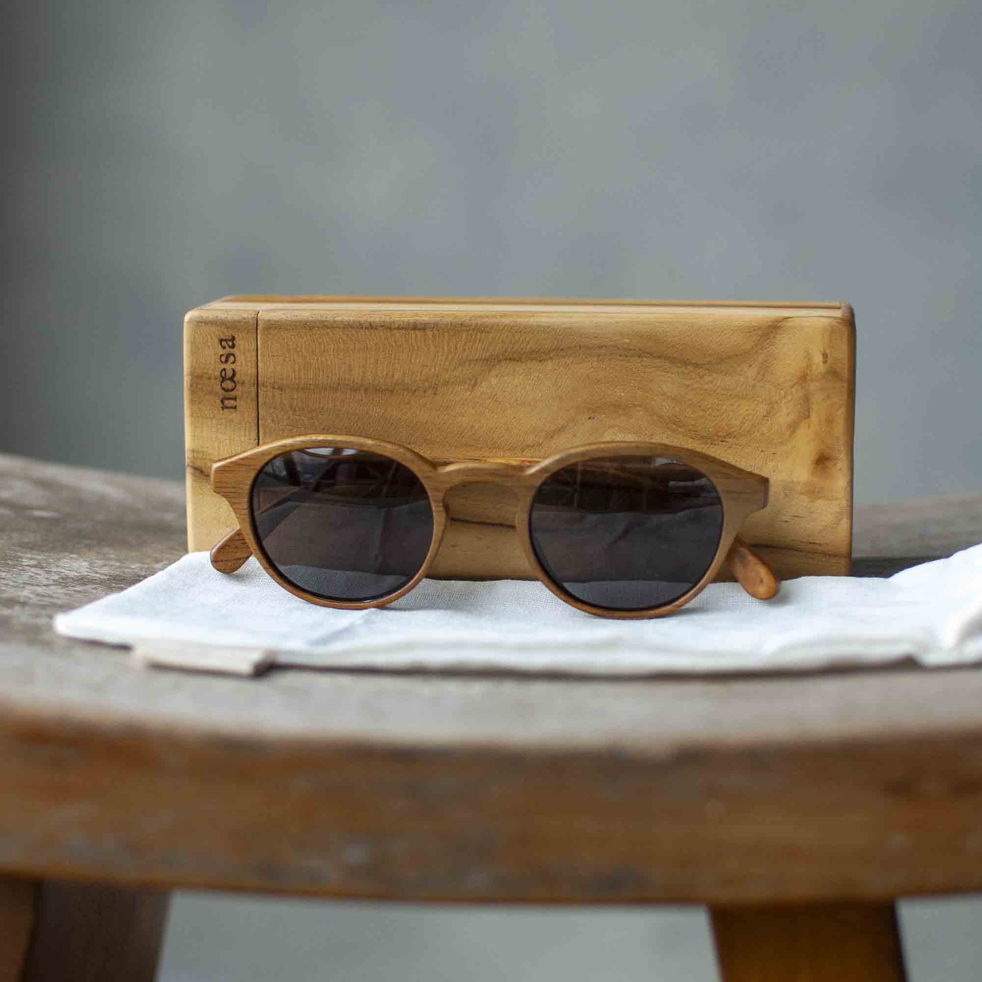 Gemblong - Kacamata Kayu Panto - Sunglasses | Noesa
