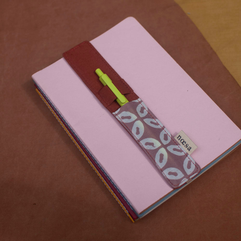 Jeda Batik Hutu - Cloth Bookmark and Pen Holder | Noesa