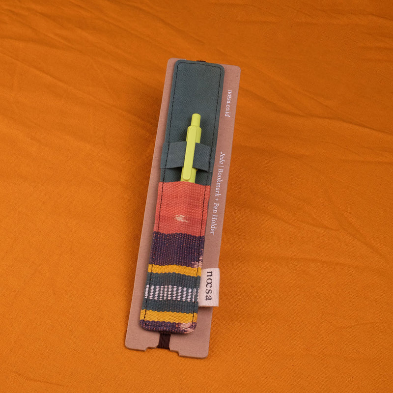 Jeda - Cloth Bookmark and Pen Holder | Noesa