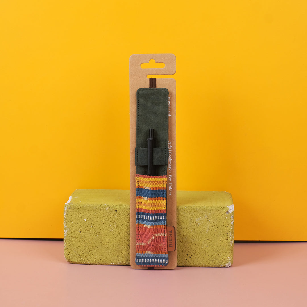 Jeda - Cloth Bookmark and Pen Holder | Noesa
