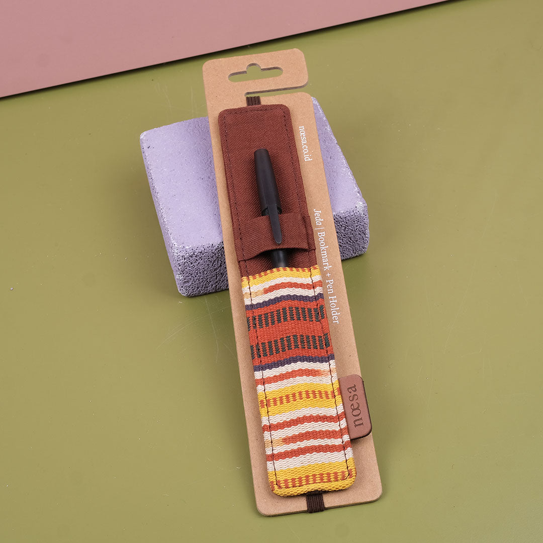 Jeda - Cloth Bookmark and Pen Holder | Noesa