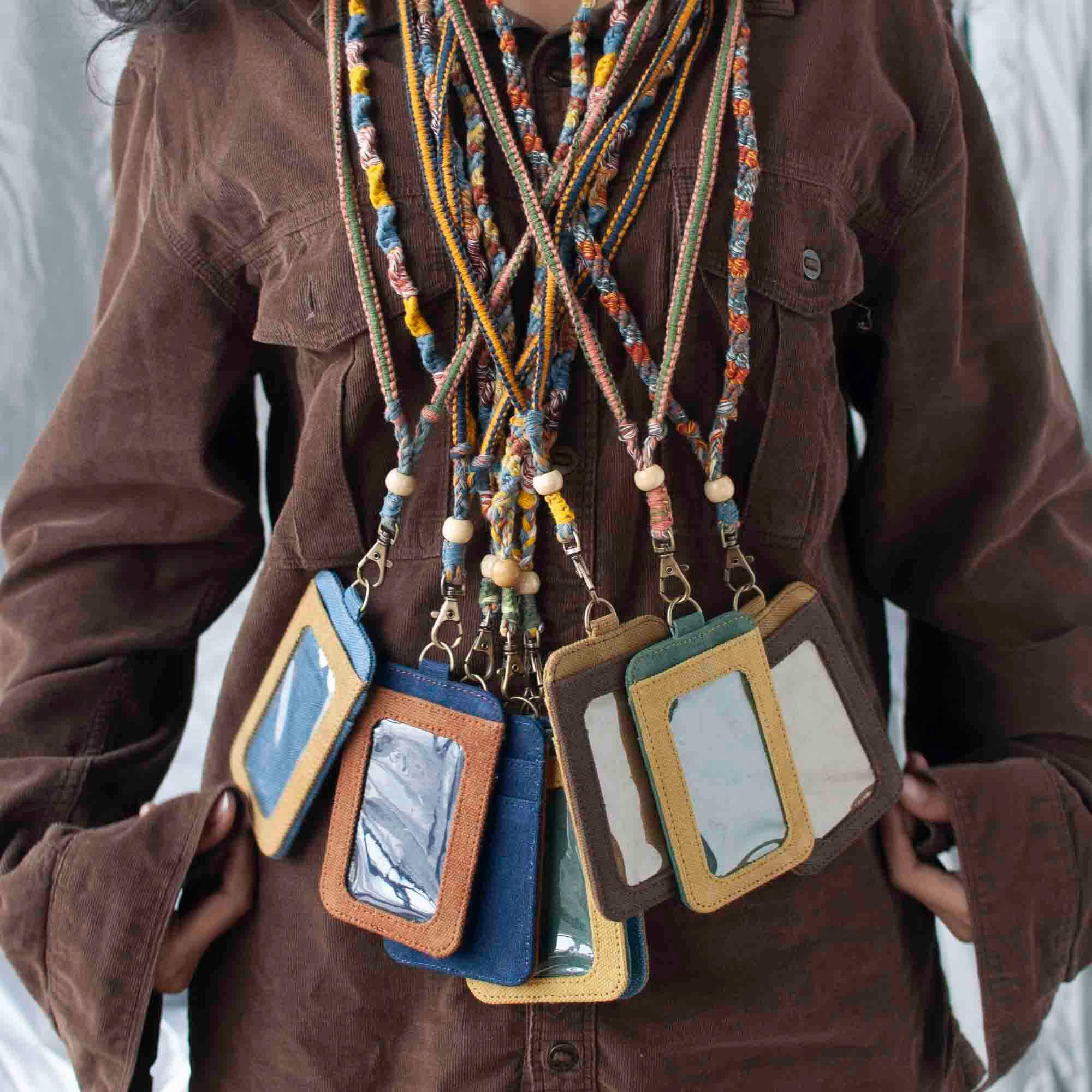 Selip Tilu - ID Card Holder With Lanyard | Noesa