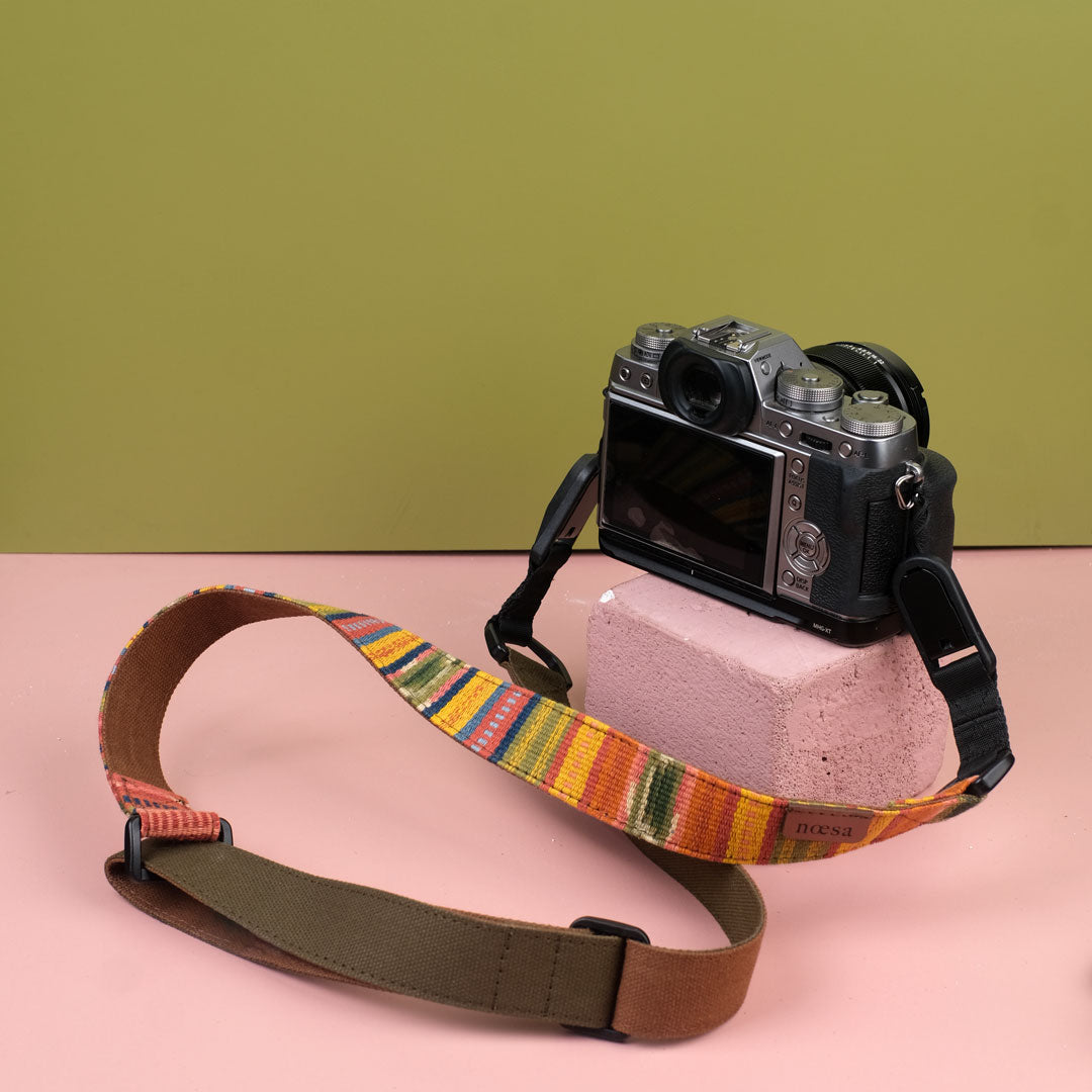 Camera Strap Tenun Ikat - Sangkut Rua | Noesa