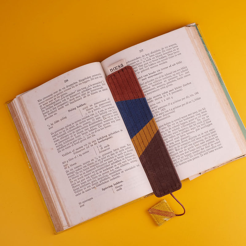 Sisip Tilu - Cloth Bookmark | Noesa