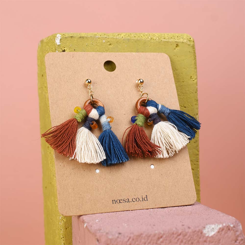 Earrings Pika Tenun Ikat - Pijar Mote Kayu  | Noesa