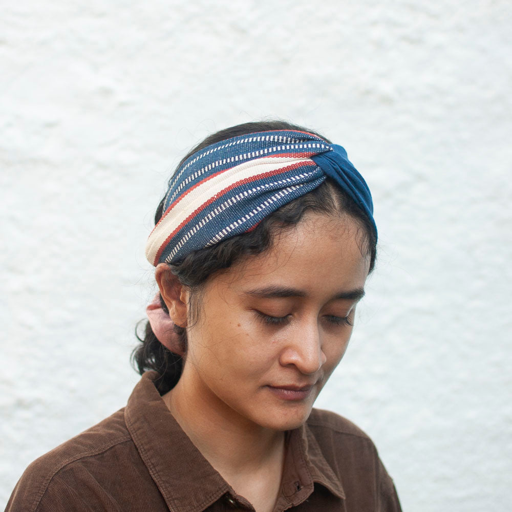 Simpul Bando - Tenun Ikat Bandana | Noesa