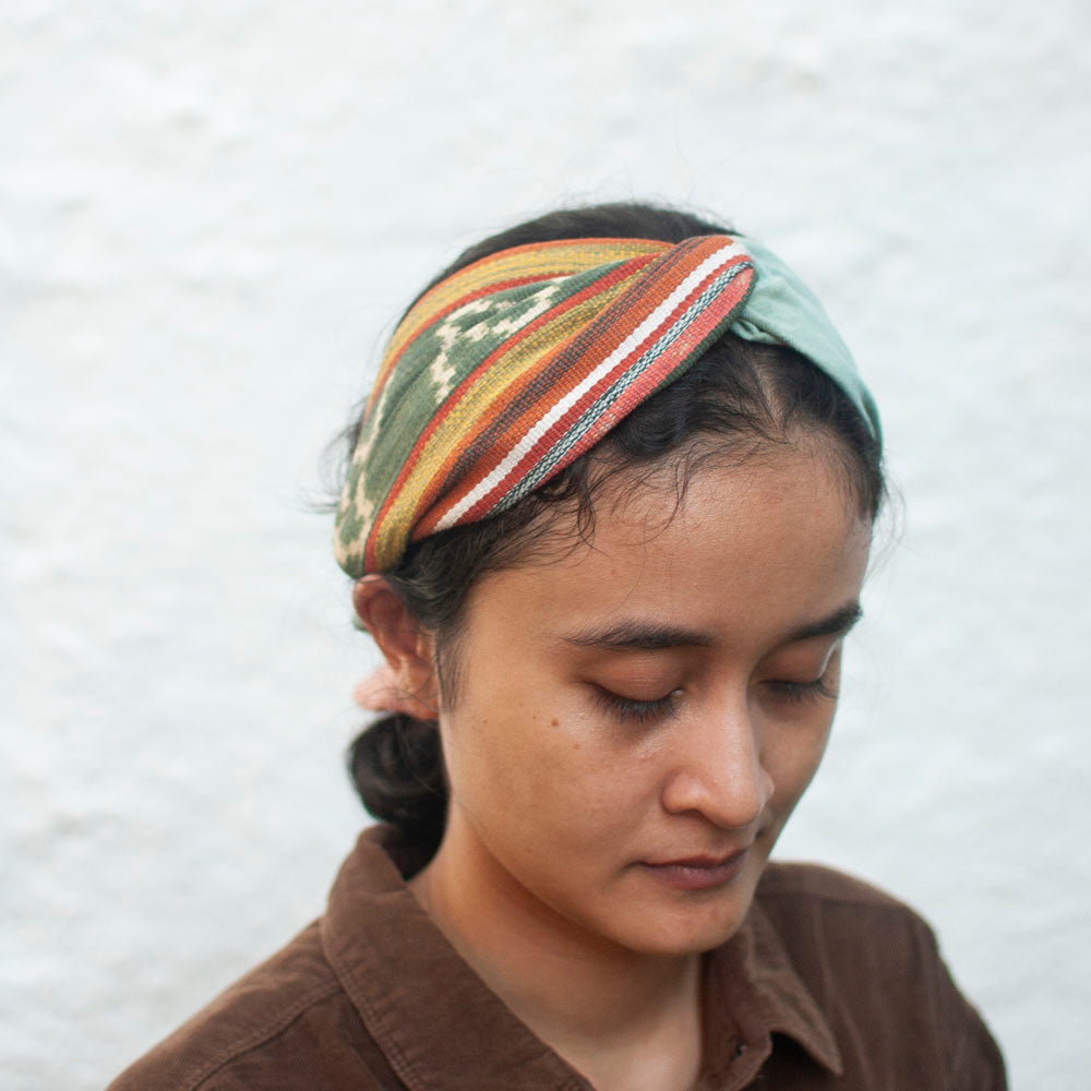 Simpul Bando Tenun Ikat Bandana Noesa