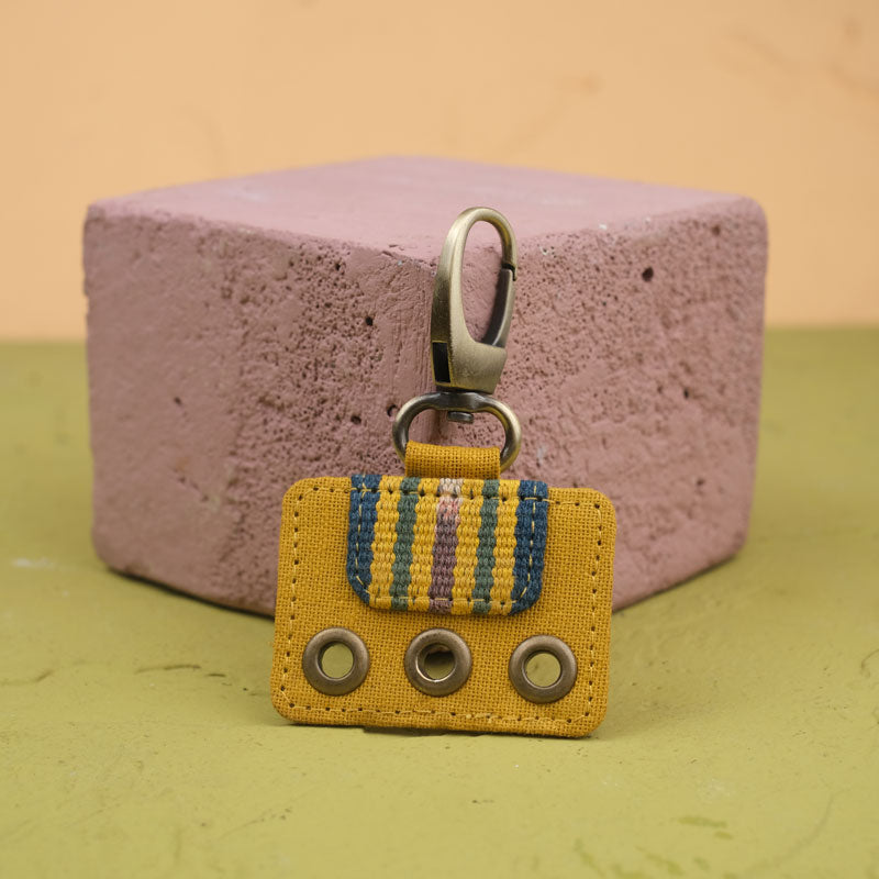 Taut Bag Charm Keychain Holder Noesa - Main Image