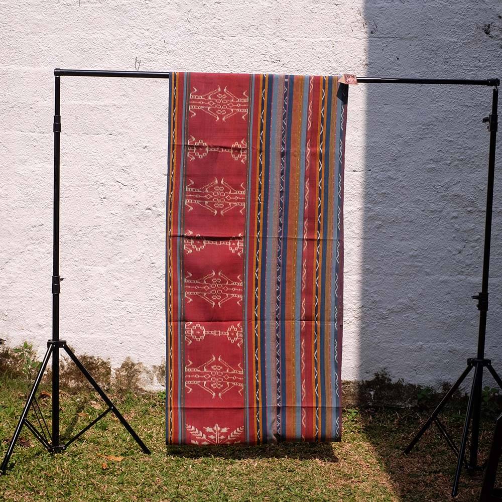 Utan Naga Lalan - Sarong - 300 x 79 - Tenun Ikat Sikka Flores Natural Dye | Watubo