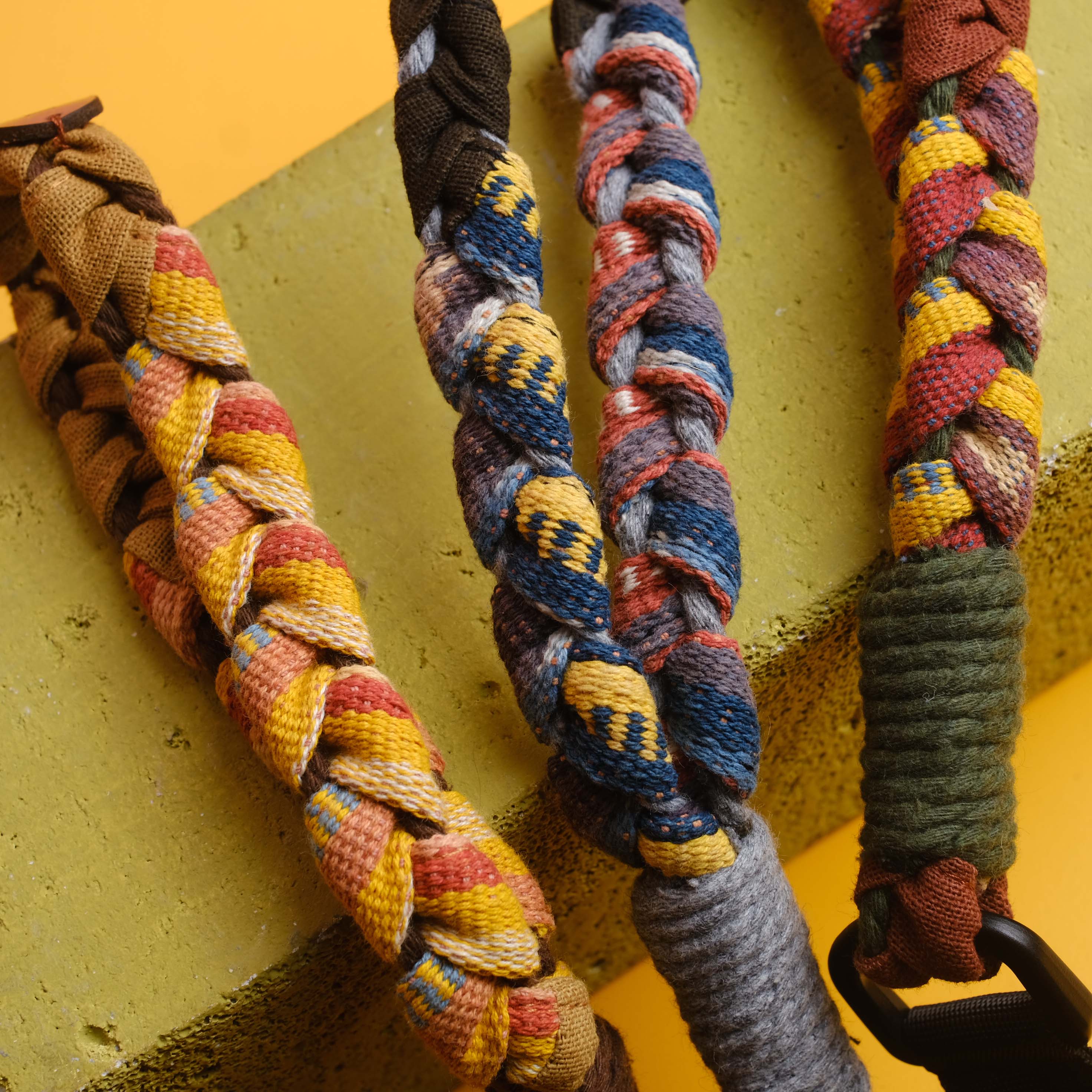 Camera Strap Tenun Ikat - Sangkut Tilu | Noesa