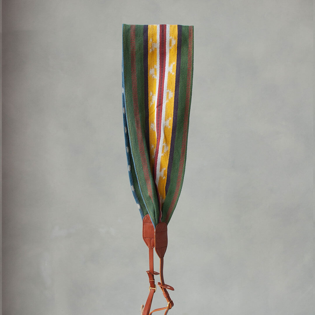 Sangkut - Natural Dye Tenun Ikat Camera Strap Size S | Noesa